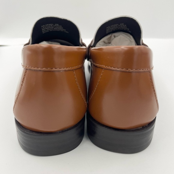Aqua Kendl leather slip on comfy loafers women’s Size 6M brown/white - Picture 8 of 12
